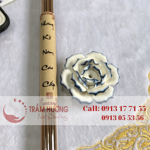 Nhang trầm hương không tăm