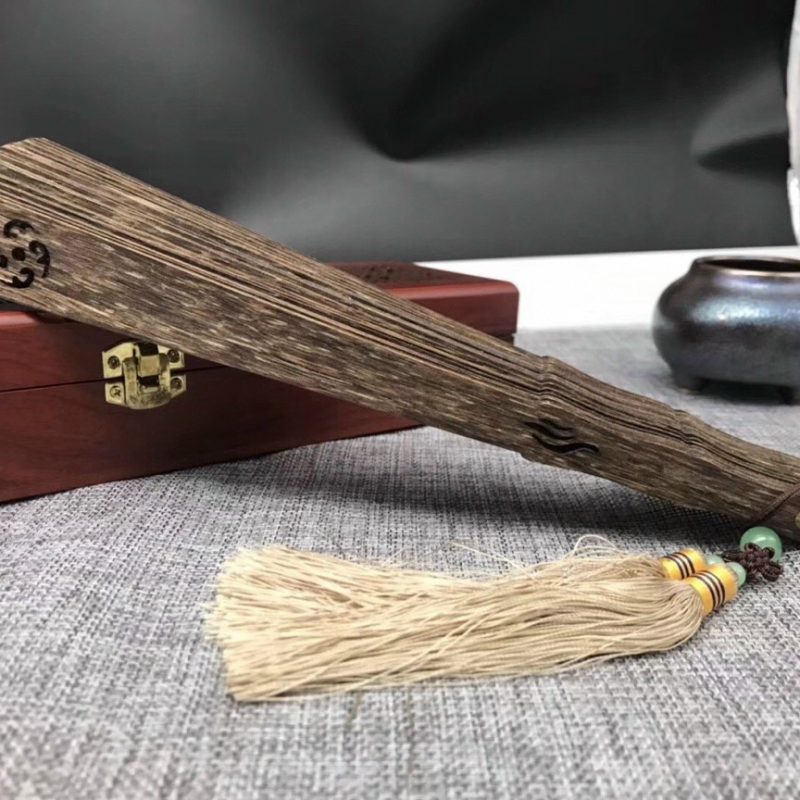 quạt trầm hương 23nan giá rẻ