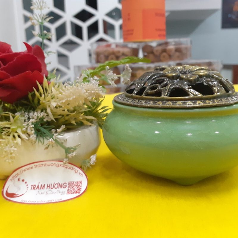 lư xông trầm hương