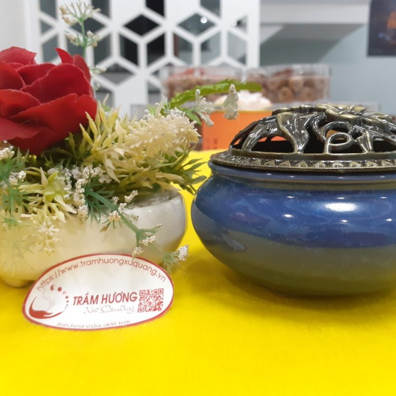 lư xông trầm hương