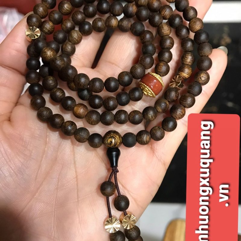 Vòng tay phong thủy mệnh Thổ hoặc Vòng tay phong thủy mệnh Hỏa - Vòng tay trầm hương 108hạt