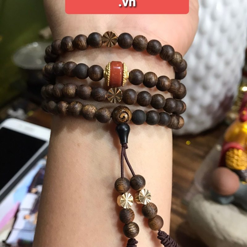 Vòng tay phong thủy mệnh Thổ hoặc Vòng tay phong thủy mệnh Hỏa - Vòng tay trầm hương 108hạt