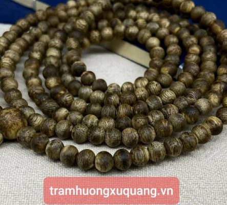 Vòng tay phong thủy mệnh Mộc hoặc Vòng tay phong thủy mệnh Hỏa - Vòng tay trầm hương 216hạt