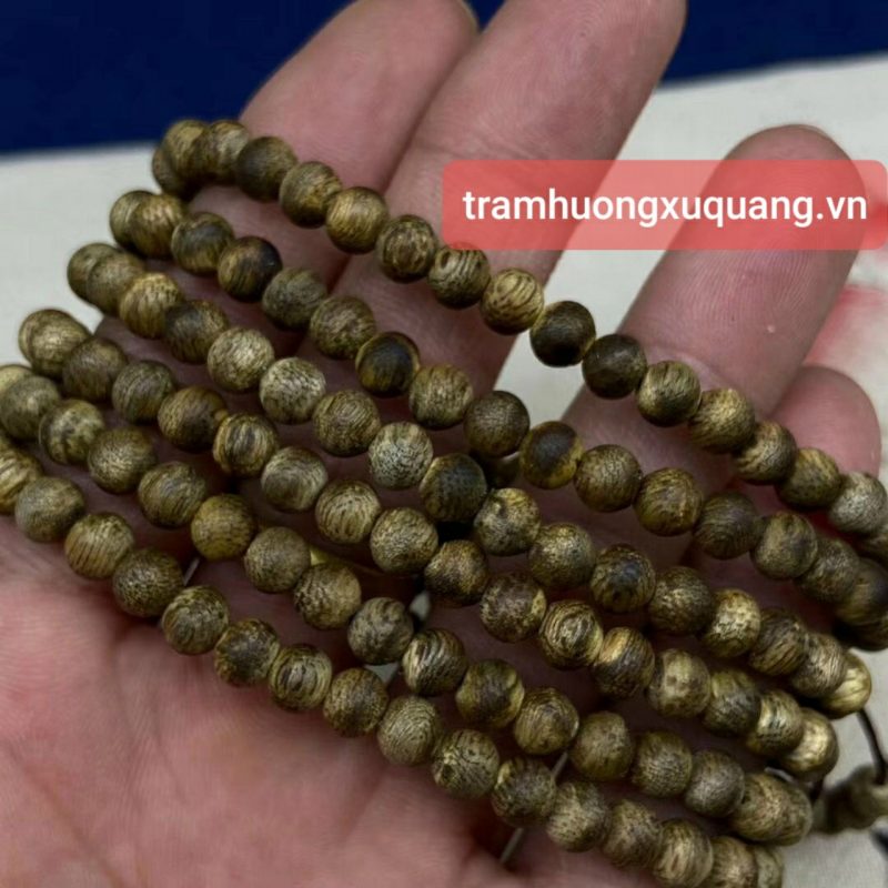 Vòng tay phong thủy mệnh Mộc hoặc Vòng tay phong thủy mệnh Hỏa - Vòng tay trầm hương 216hạt
