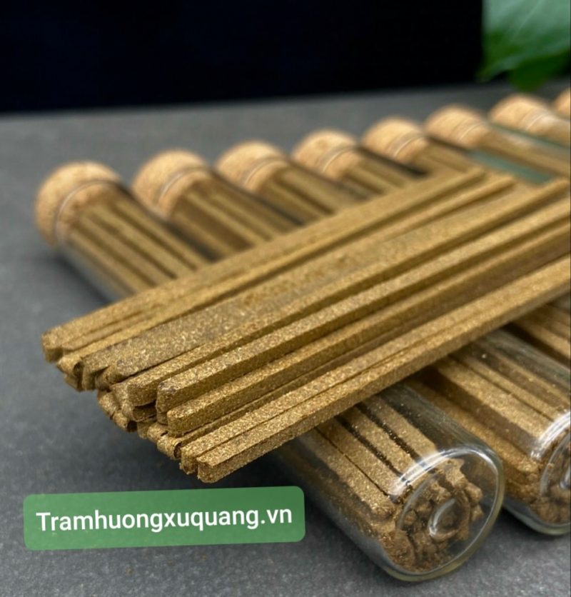 Nhang nén không keo - Ý nghĩa của tục dâng hương