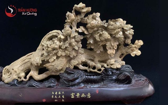 Cây trầm hương cảnh