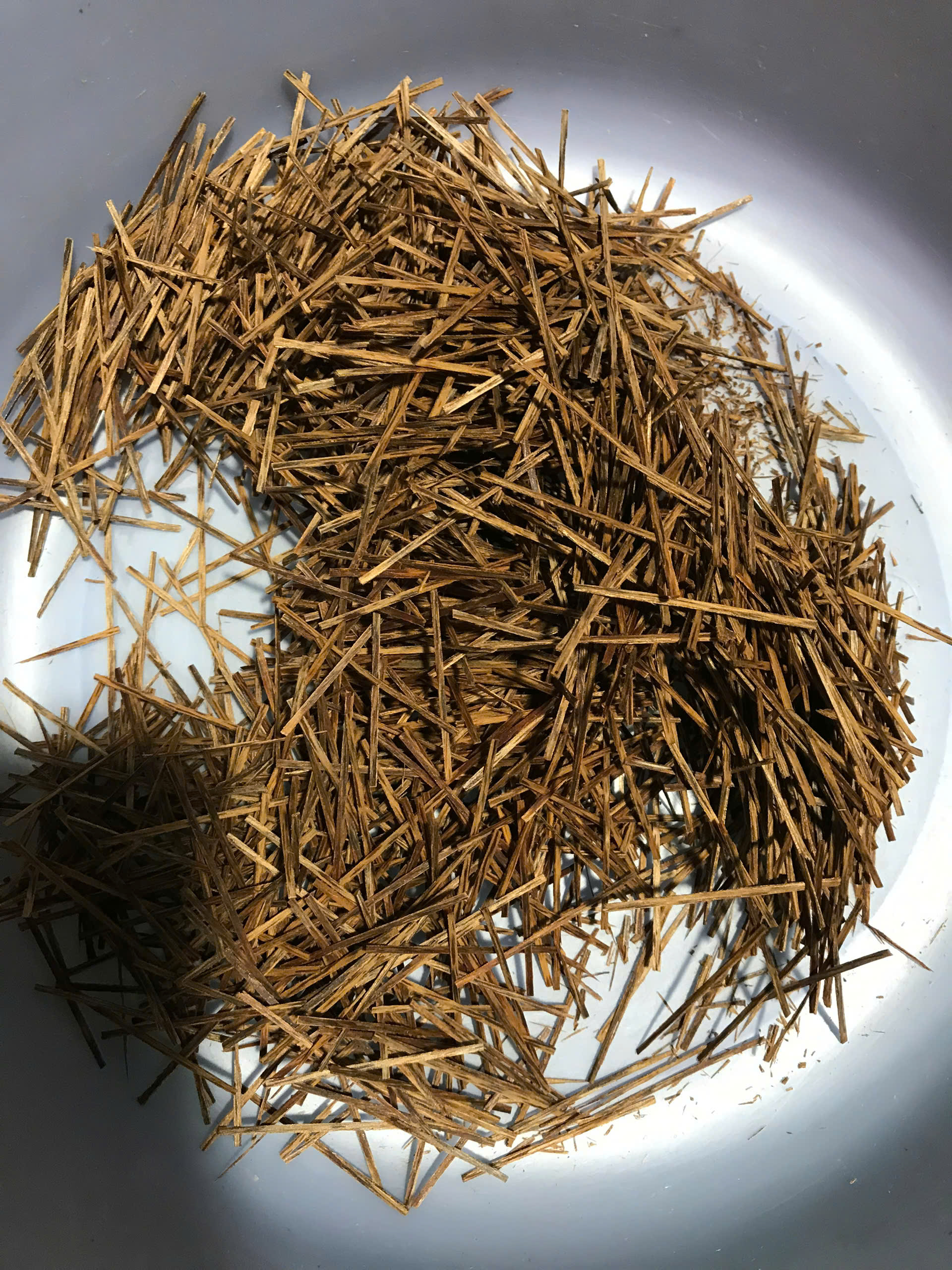 sánh trầm hút thuố́c giá rẻ